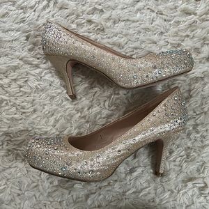 Beautiful Sparkly Champagne Heels